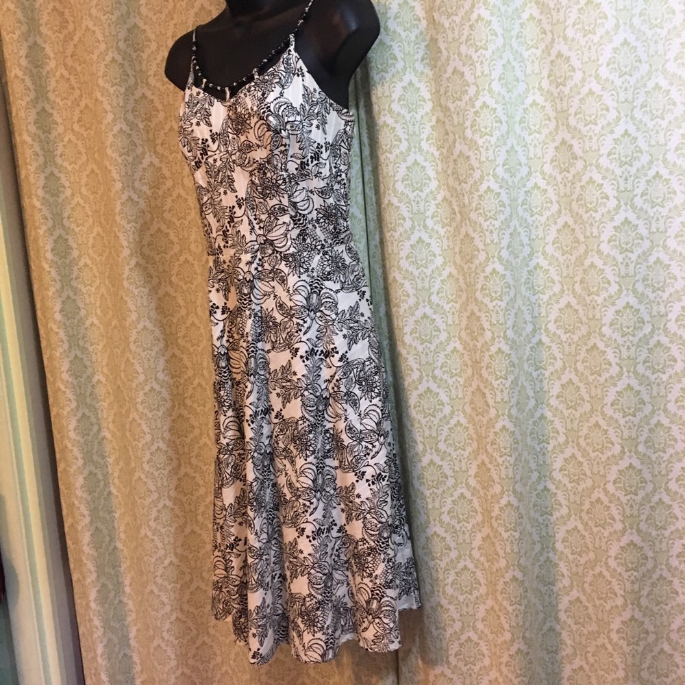 ✨HOST PICK✨ Ann Taylor Loft dress - Picture 3 of 8